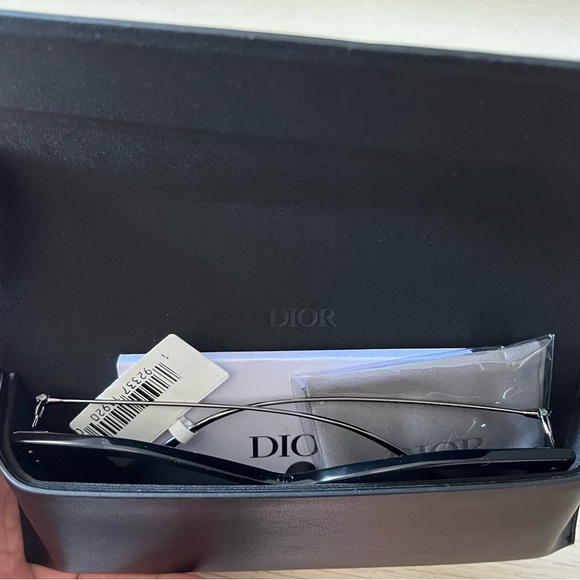 DIOR SUNGLASSES : MISS DIOR S1UC_12B0 - Picture 4 of 13